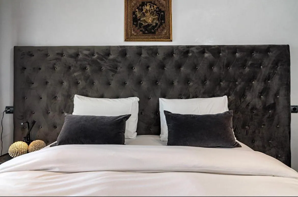 Puerto Banus Sea View Apartment By Costarentals - Ref M31 Marbella Spain